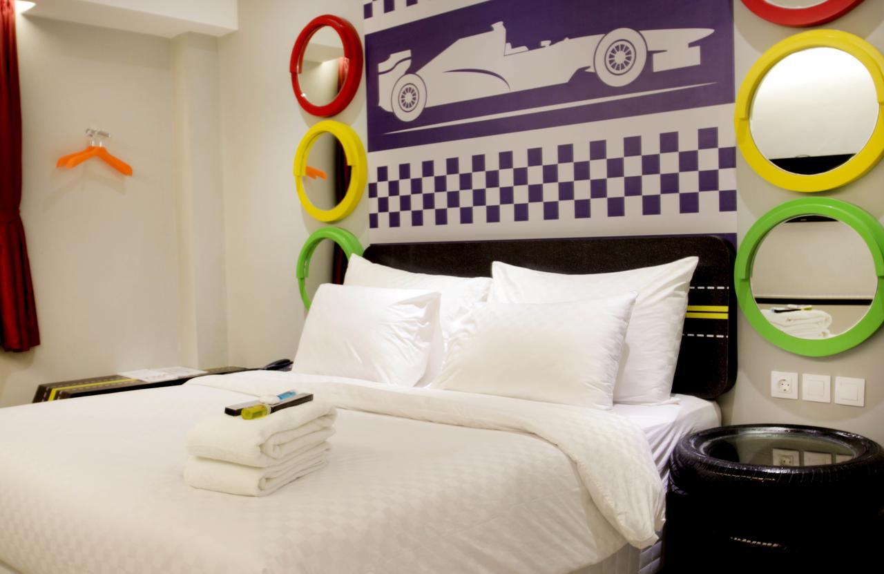 Uniq Hotel Γιογκιακάρτα Εξωτερικό φωτογραφία