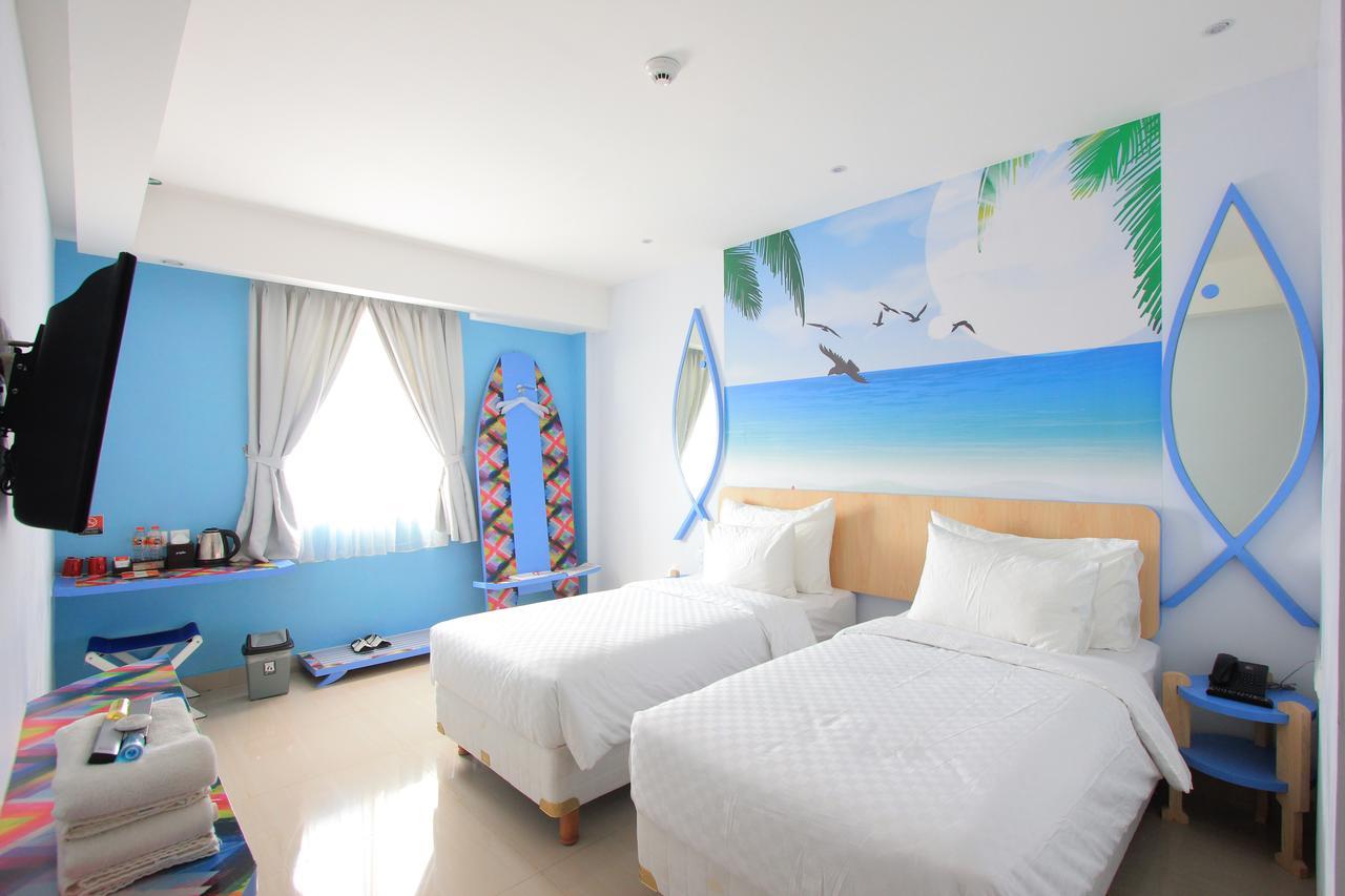 Uniq Hotel Γιογκιακάρτα Εξωτερικό φωτογραφία